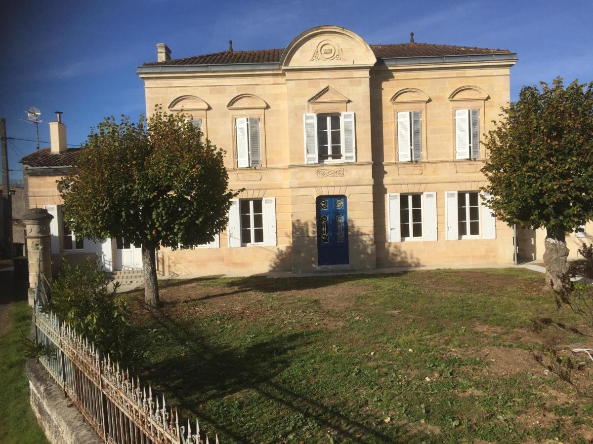 Superbe Gite A La Campagne Dans Le Bordelais Saint-Vivien-de-Blaye Екстер'єр фото